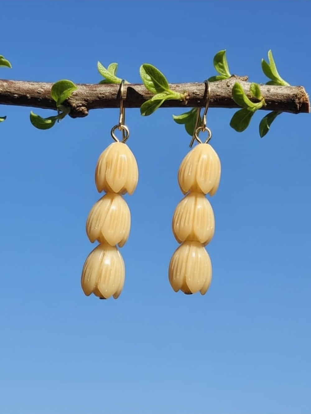 18K Gold-plated Handmade‎ Hawaiian Light Orange Bead Earrings -  Floral Stack